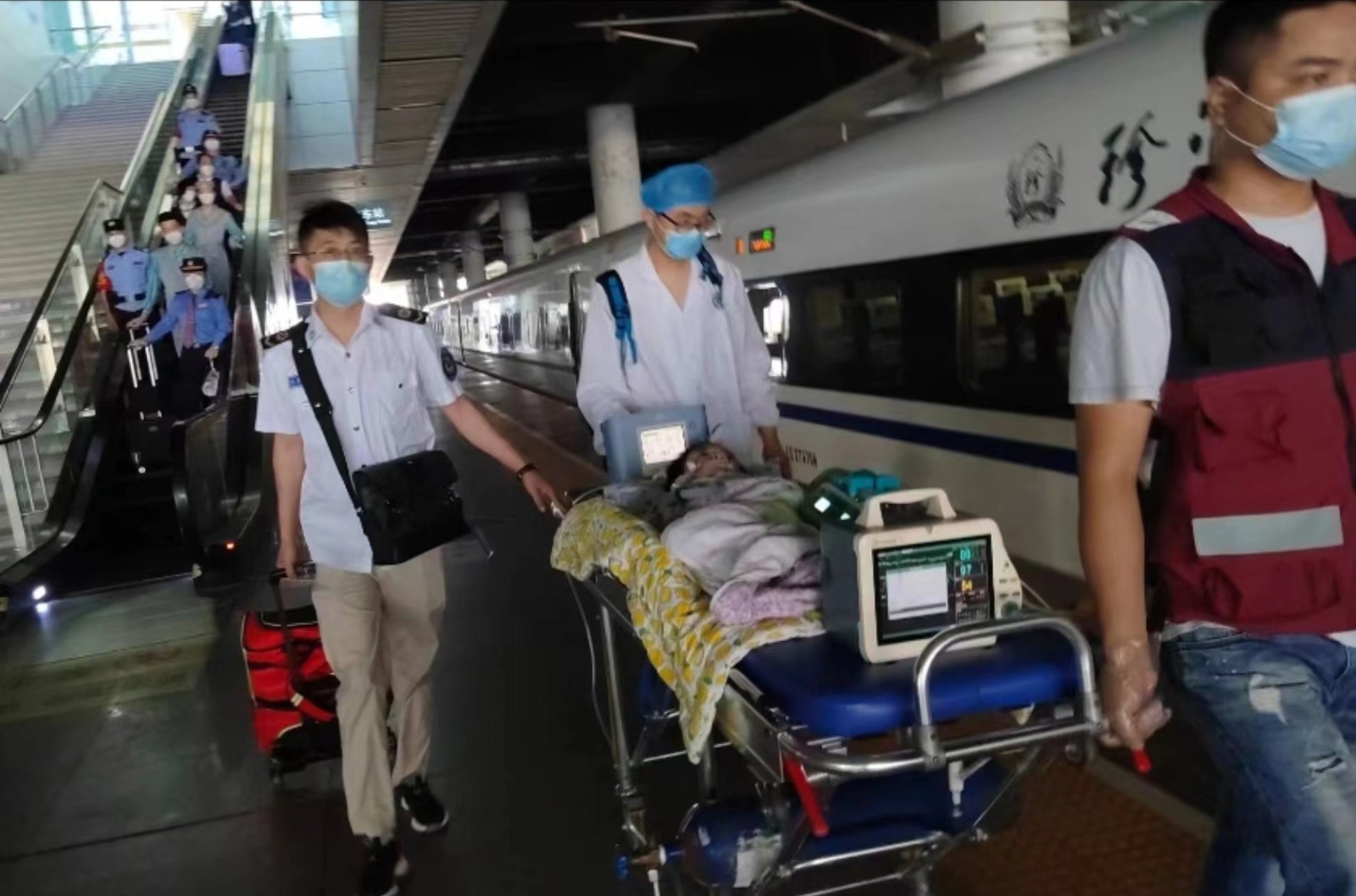 象山县高铁转运公司